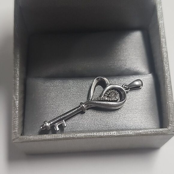 KAY Jewelers JWBR Sterling Silver 925 Diamond Accent Heart Skeleton Key Pendant - Picture 2 of 6